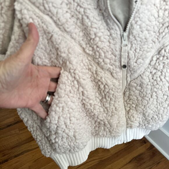 PrAna Cream Permafrost Sherpa Fleece Hooded Full Zip Hoodie Vest Size XL - Picture 4 of 13